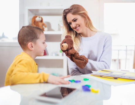 Le jeu auprès d'enfants présentant des troubles DYS